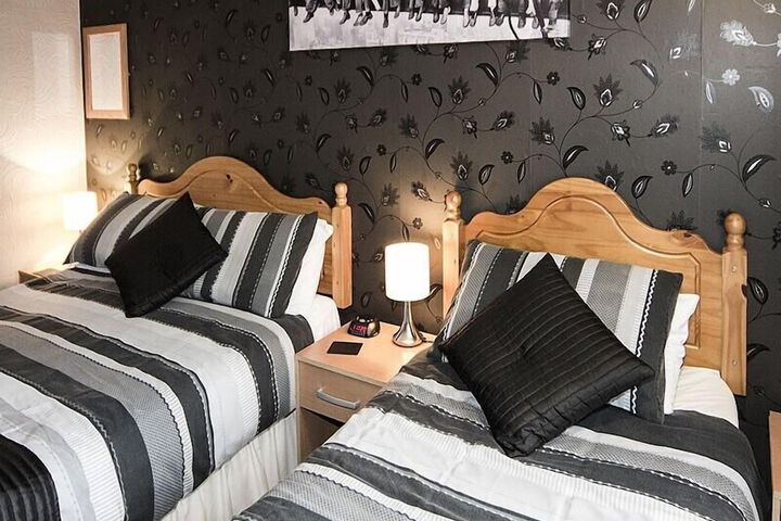 Room 8 of 26