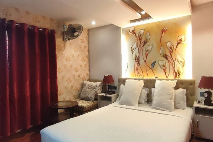 Room 15 of 40