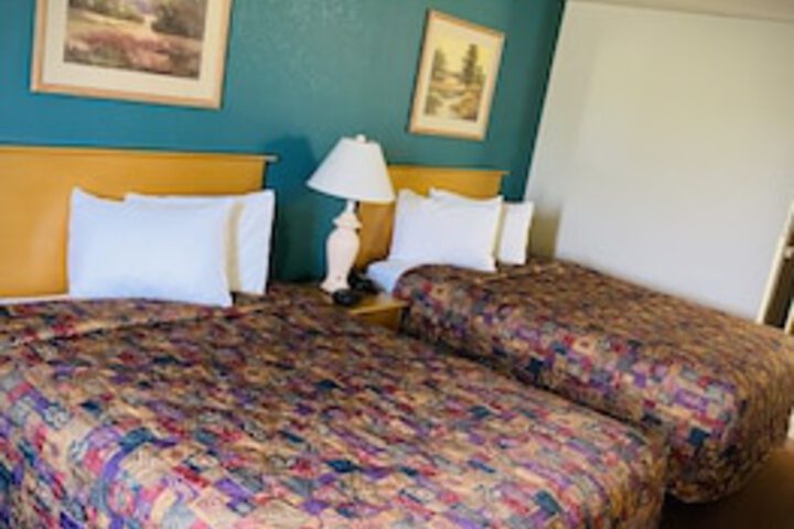 Room 7 of 93