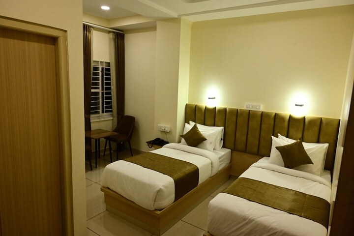 Room 21 of 32