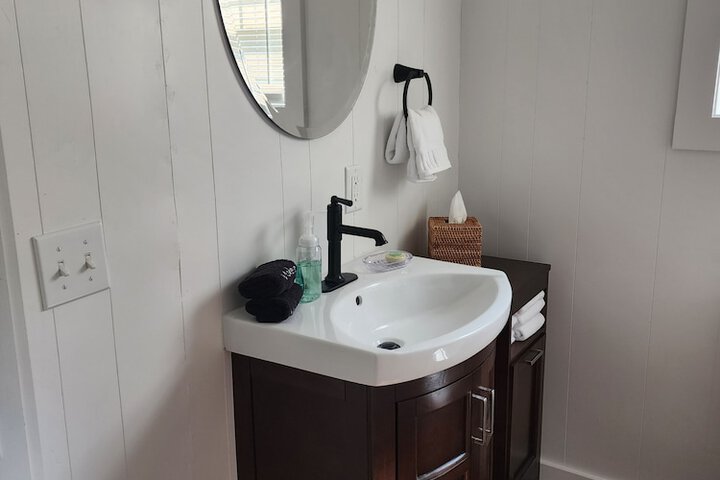 2 Queen Beds Kitchenette (4 of 16)
