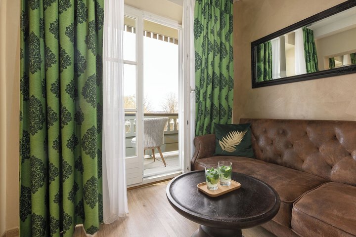 Room 86 of 207