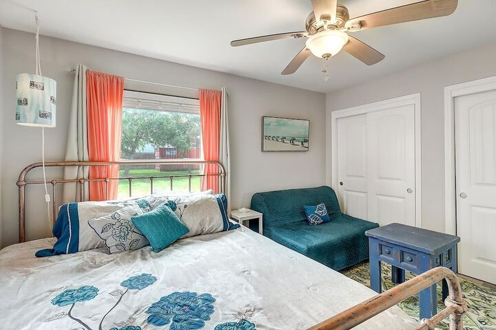 Room 5 of 35
