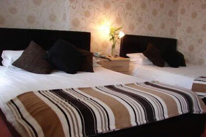 Room 18 of 46