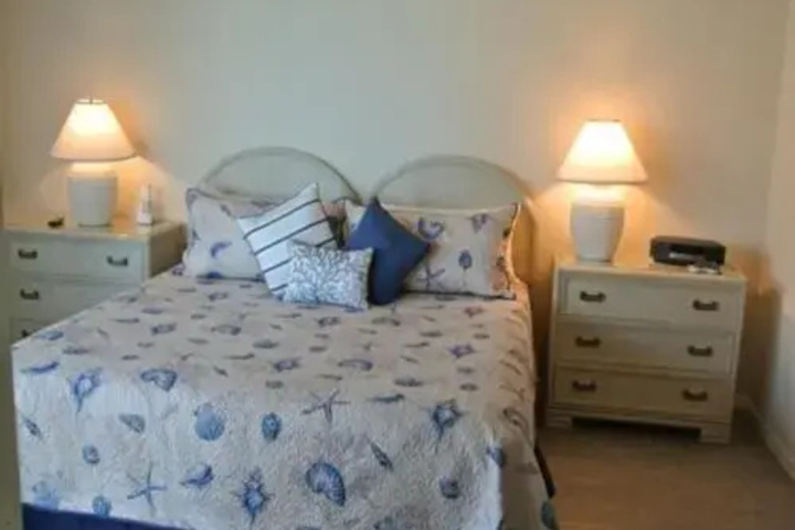 Exterior of Prestigious Condo Located in Fabulous Resort with Pool and Hot Tub by RedAwning