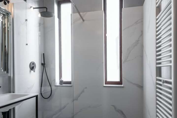 Room 183 of 208
