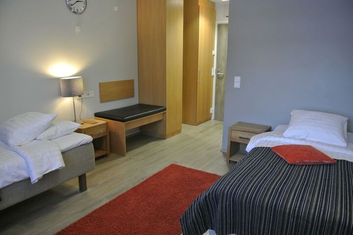 Room 9 of 87