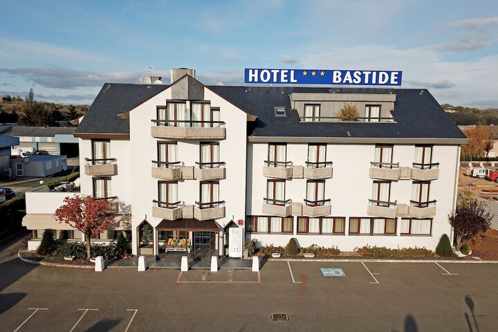 Hotel 83 of 83