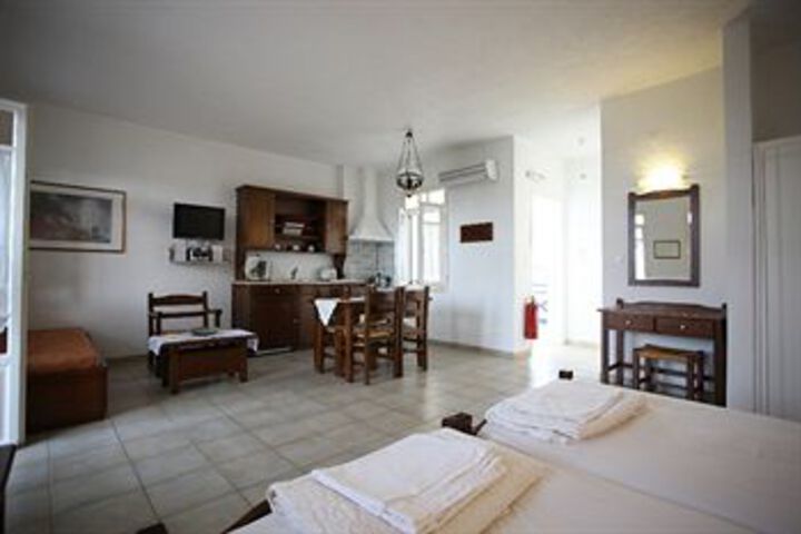 Room 11 of 26