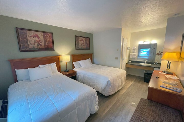 Room 22 of 104