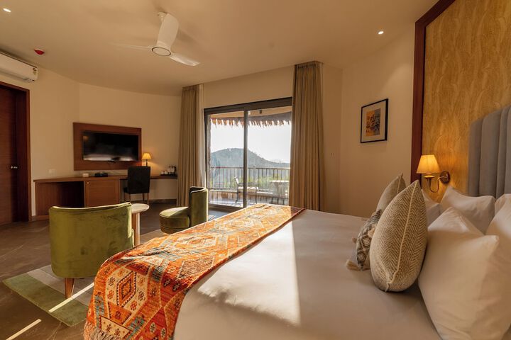 Room 15 of 73