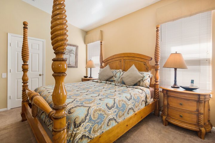 Room 5 of 32