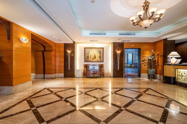 Hotel Interior 4 of 164