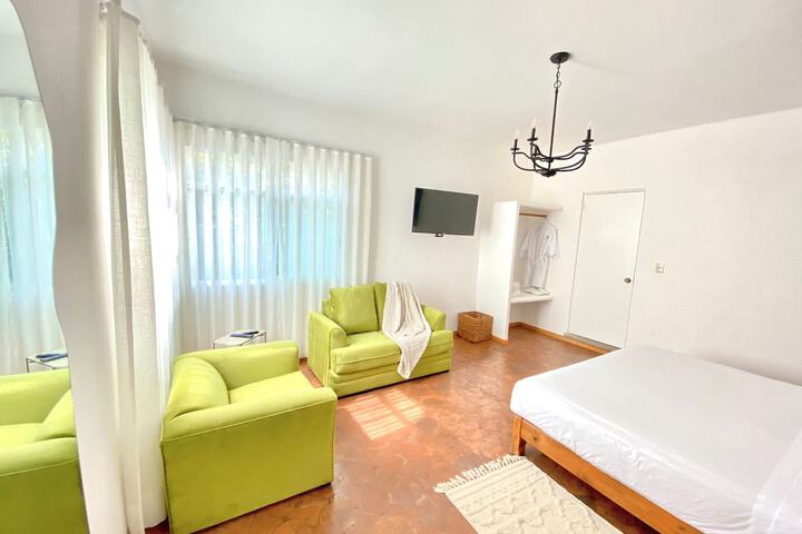 Room 10 of 53