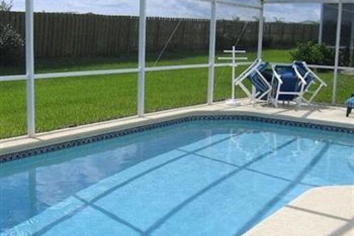 Pool 20 of 24