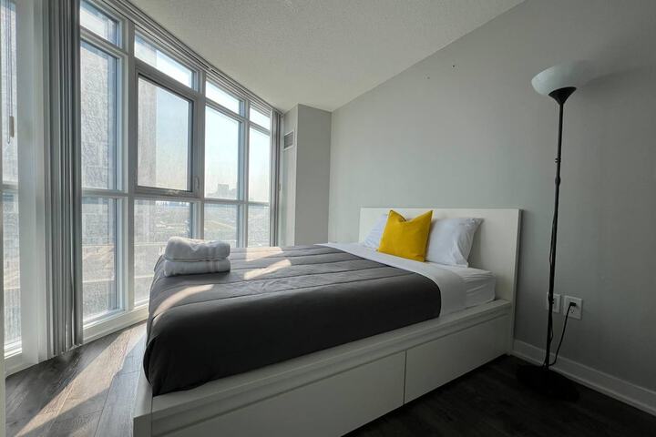 Room 152 of 198