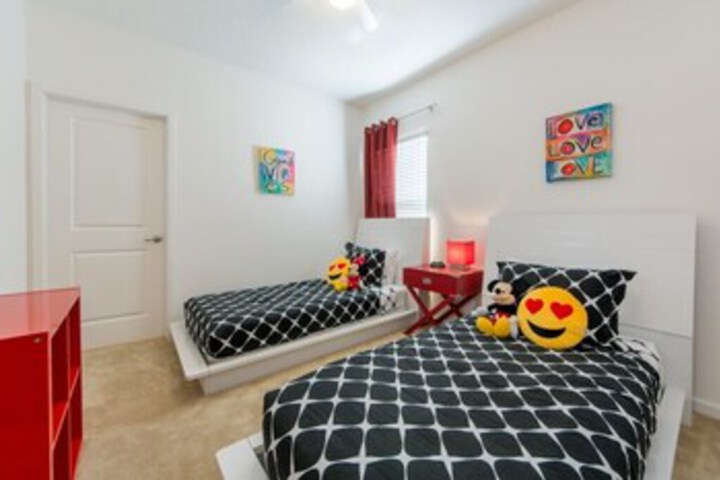 Room 36 of 36