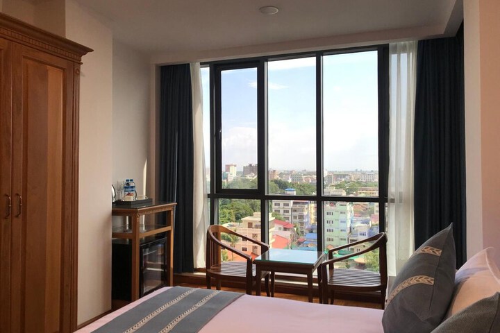 Room 12 of 67