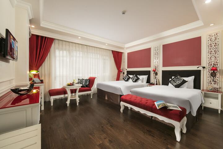 Room 17 of 48