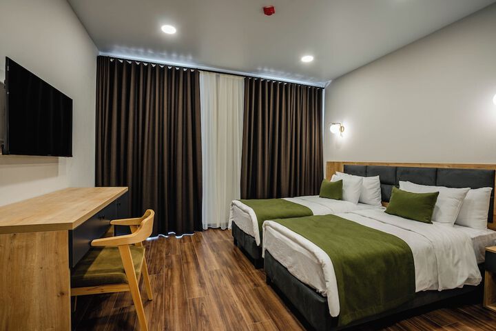 Room 15 of 72