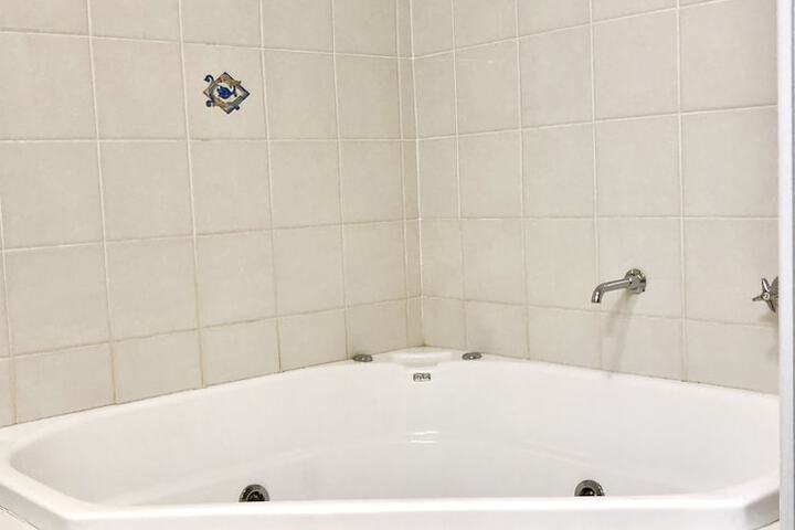 Room 46 of 59