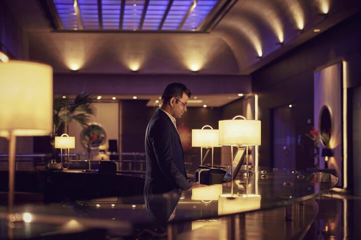 Entrance & Lobby