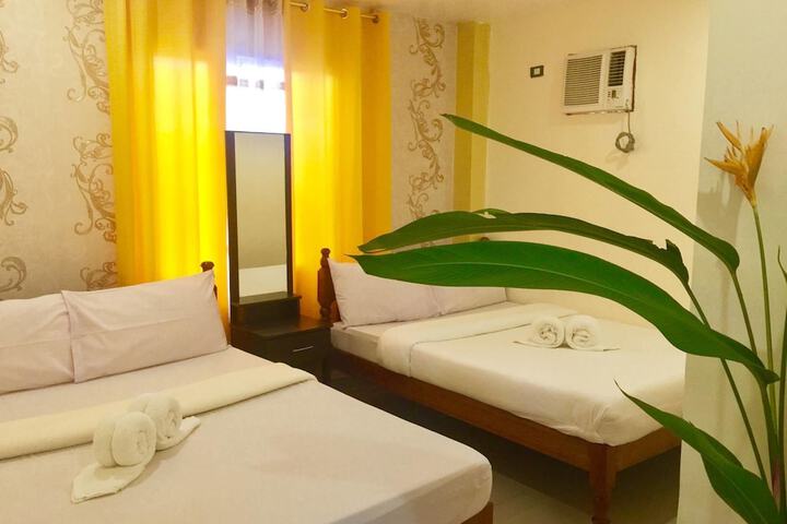 Room 3 of 44