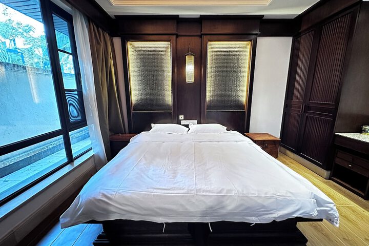 Room 79 of 178