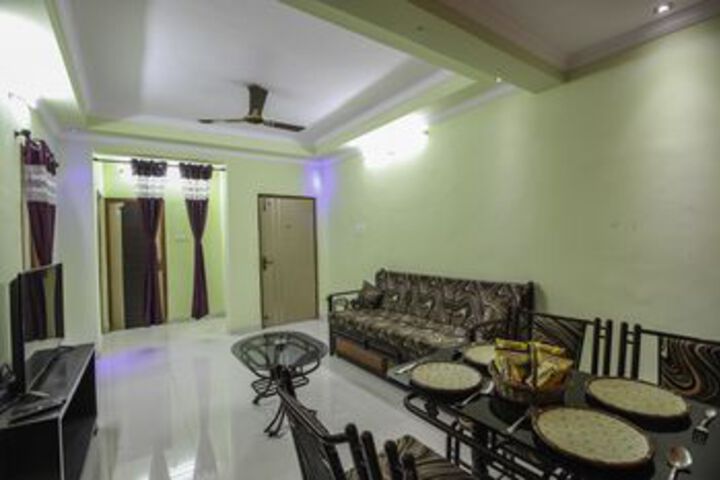 Room 25 of 28