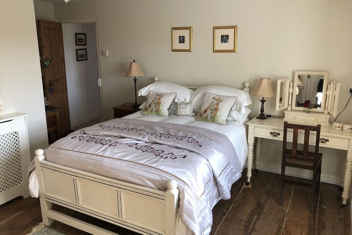 Room 2 of 21