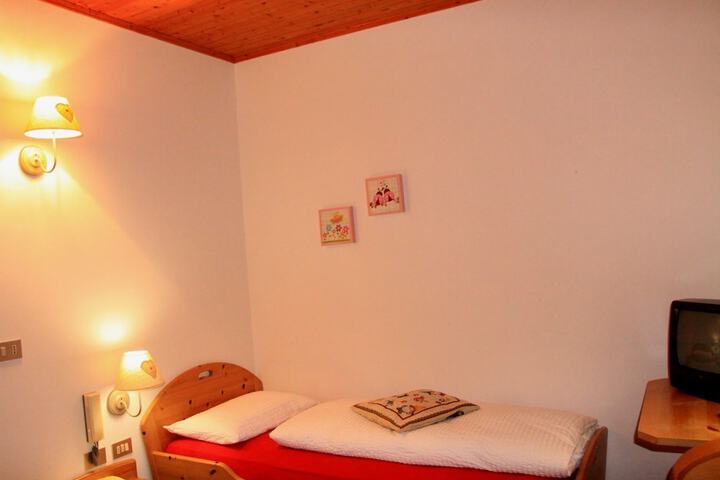 Room 19 of 54