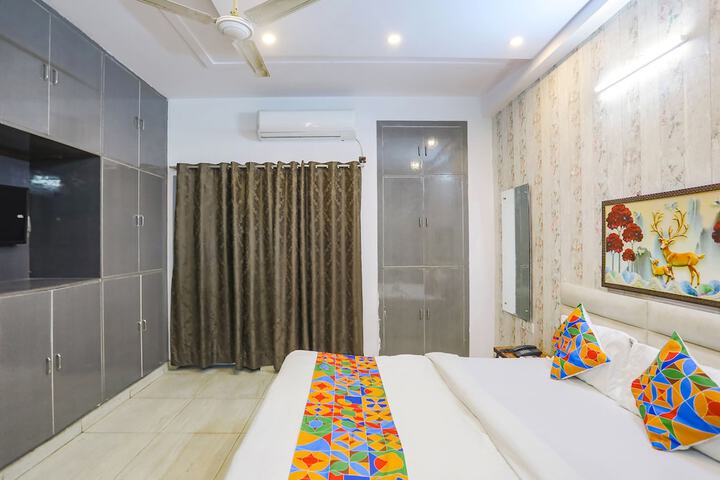 Room 20 of 30