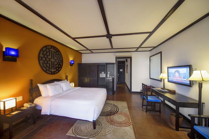 Room 19 of 125