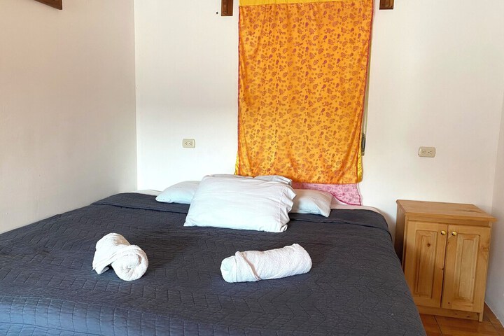 Room 5 of 37