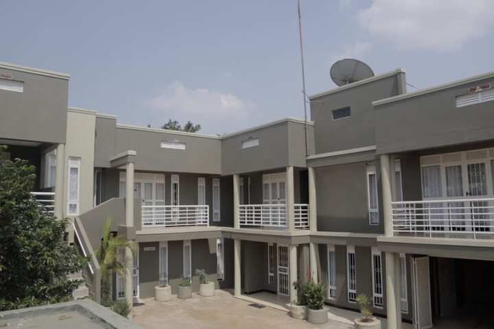 Commonlens Hotel