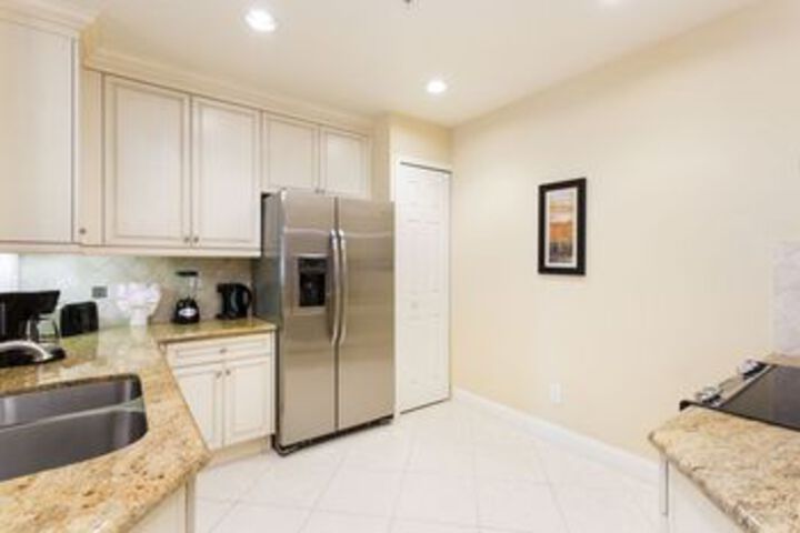 Room 2 of 25