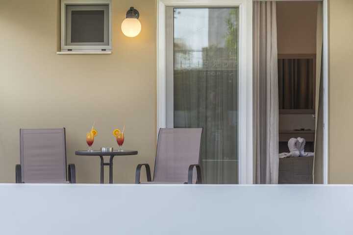 Terrace/Patio 36 of 97