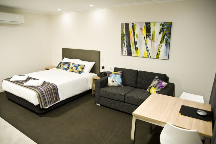 Room 7 of 37