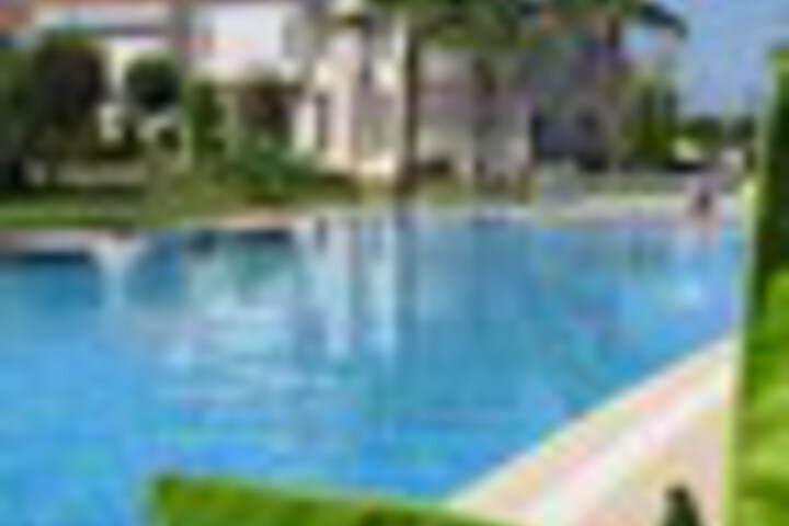 Pool 53 of 96