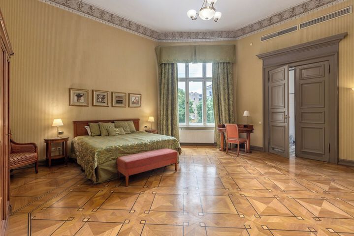 Room 18 of 75