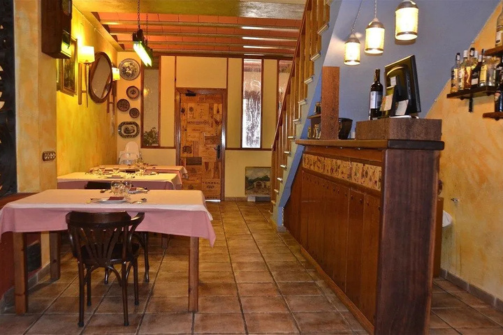 Dining 14 of 14