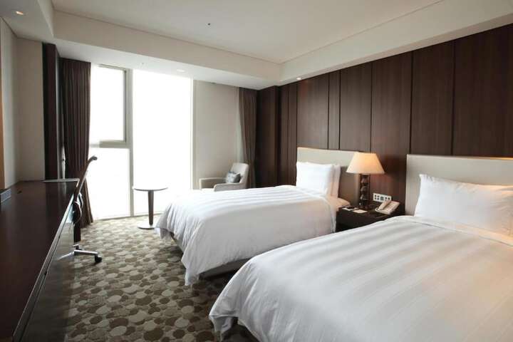 Room 16 of 57