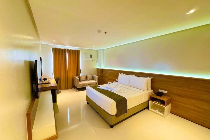 Room 2 of 12