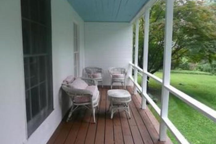 Room 10 of 29