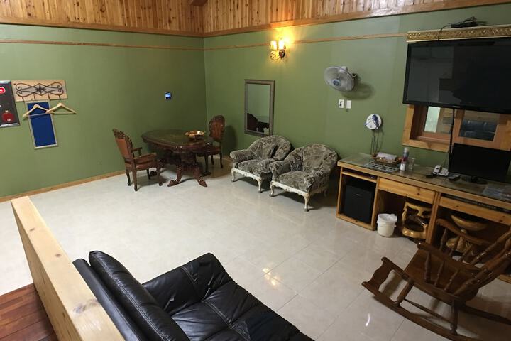 Room 3 of 19