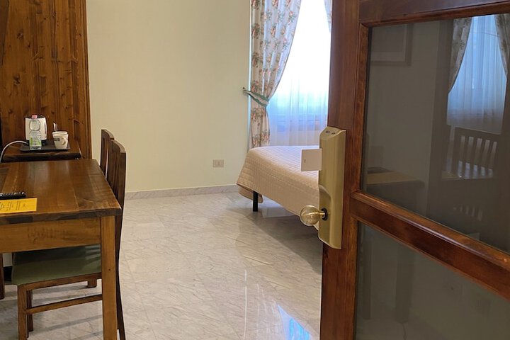 Room 26 of 56