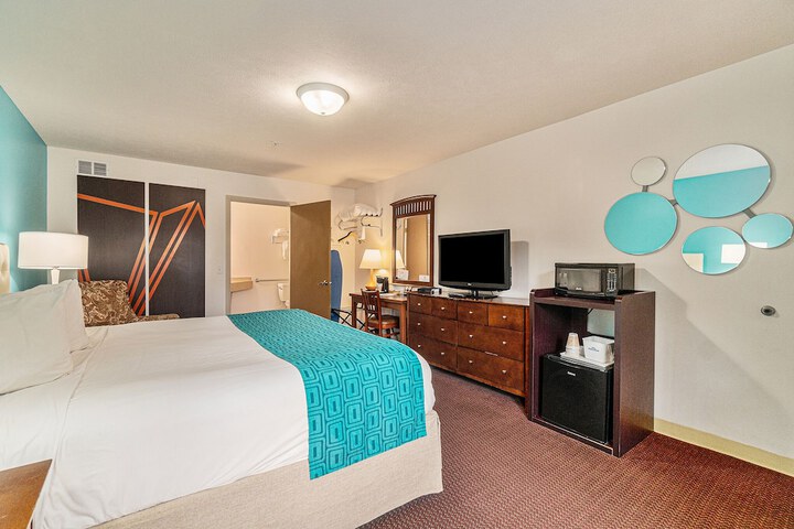 1 King Bed (22 of 27)