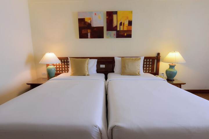 Room 5 of 71