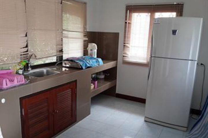 Room 9 of 18