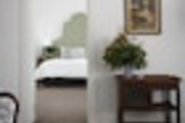 Room 32 of 117